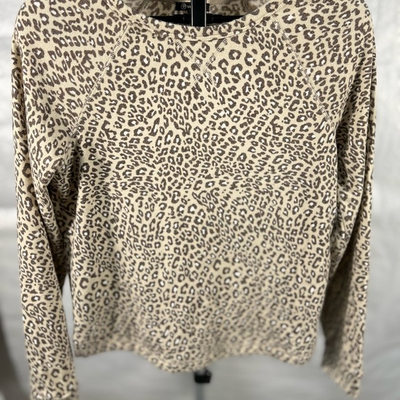 Leopard Print Long Sleeve Top - Picture 3 of 3